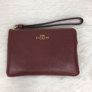Coach Corner Zip Wine NWT